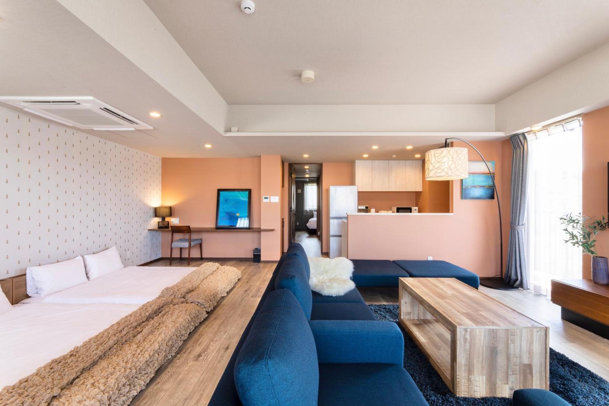 Breaky Hotel Chatan Exterior foto