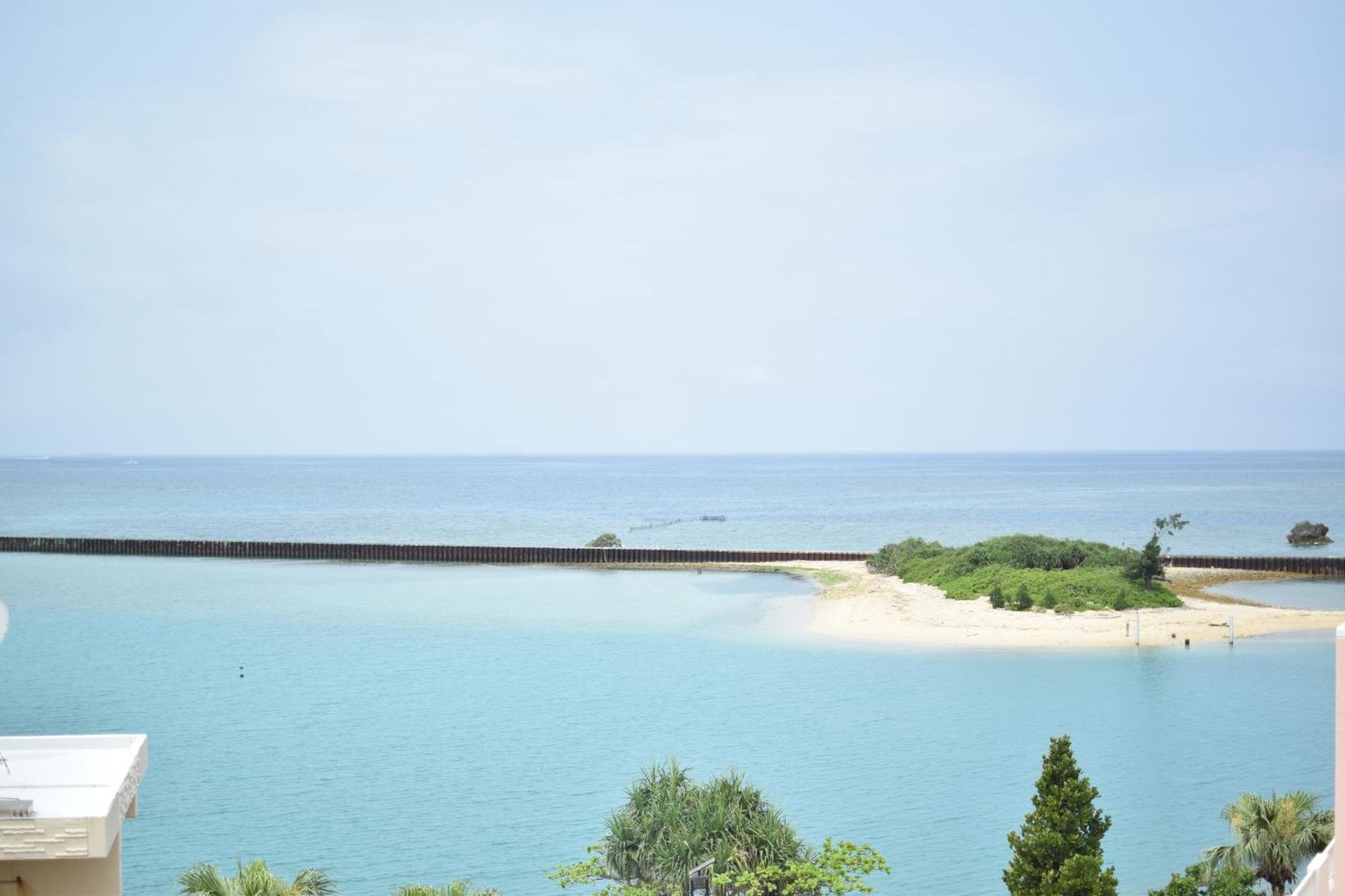 Breaky Hotel Chatan Exterior foto