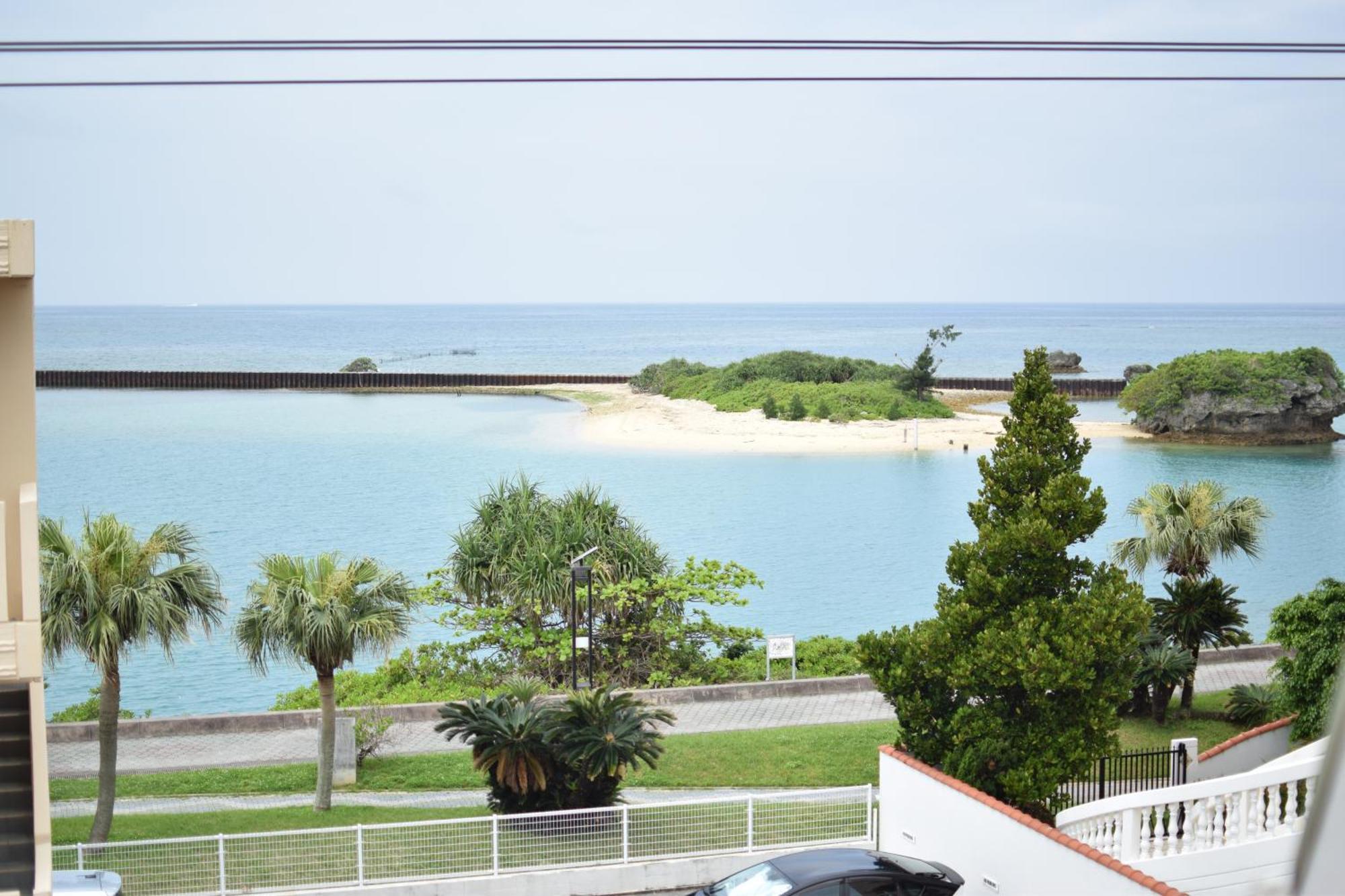 Breaky Hotel Chatan Exterior foto